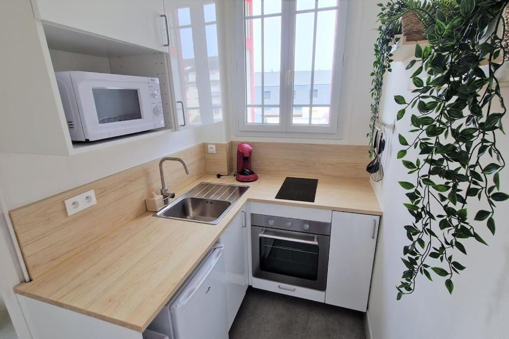 Appartement Ouistreham Proche Centre Et Plage Екстер'єр фото